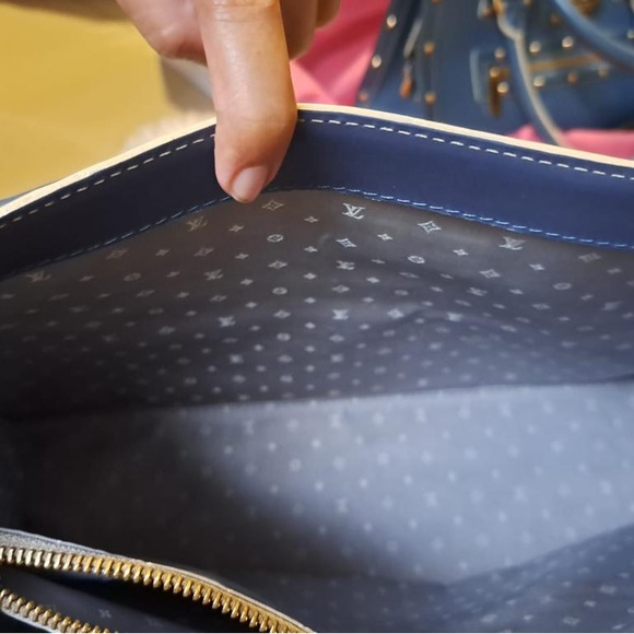 Preloved Louis Vuitton Suhali Le Febuleux .SOLD - Picture 7 of 9